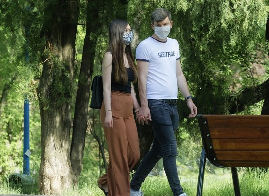 Гуляли без масок в Волгоградской области 326 человек